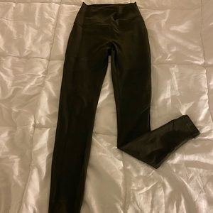 Lululemon leggings size 4, olive green